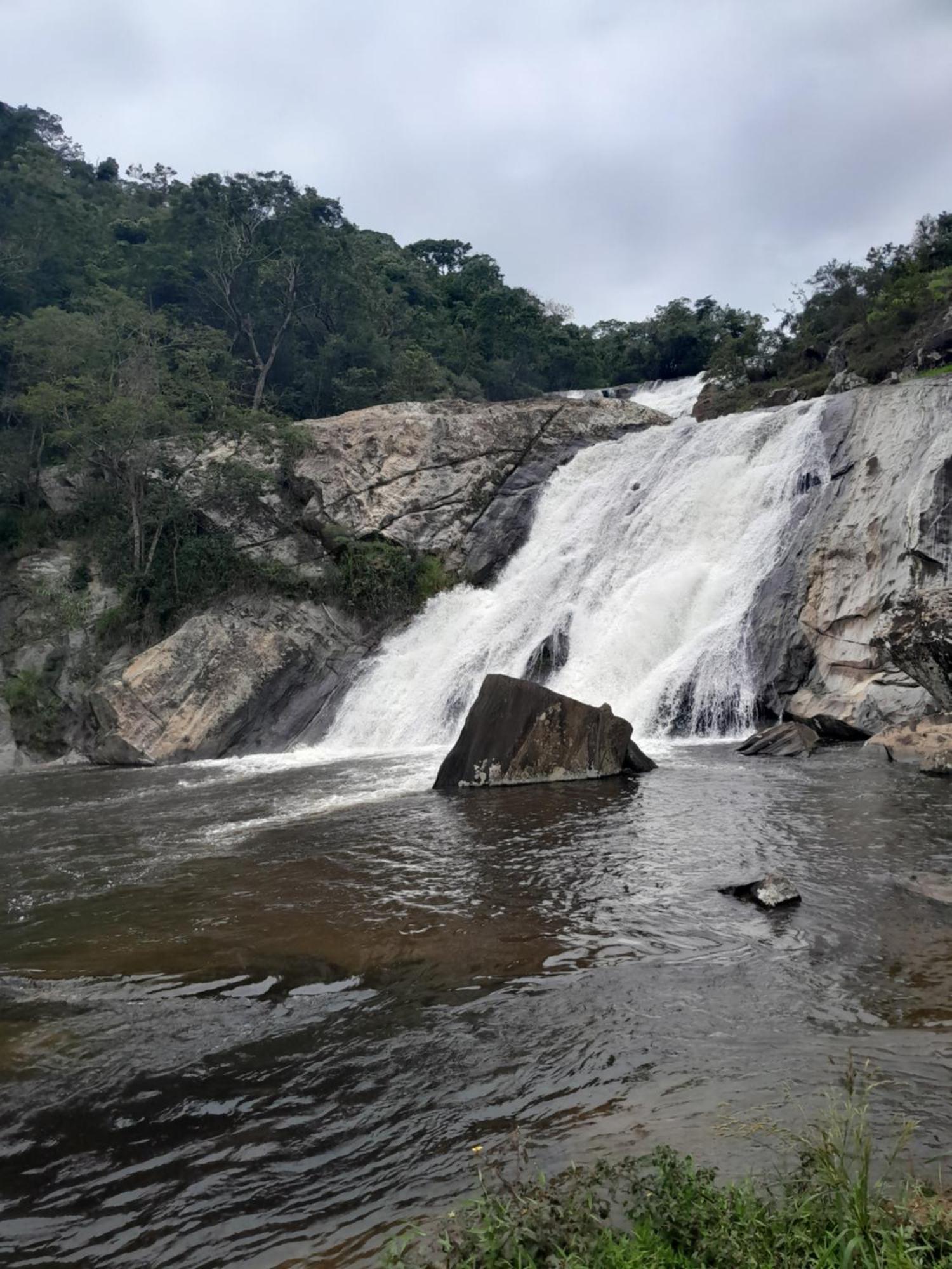 Appartamento Chale Bambu3 Cunha Esterno foto